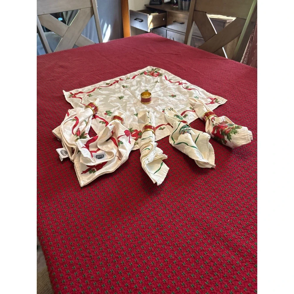 Food Network Christmas Table Linens Red Woven Tablecloth Napkins Rings 64